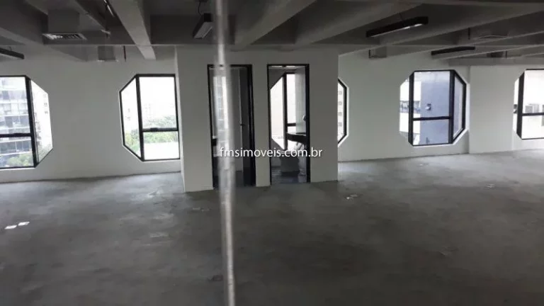 Imagem Conjunto comercial no Itaim Bibi - SP