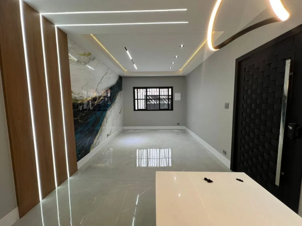 Imagem CASA COM 175,00 m² - AVIAÇÃO - PRAIA GRANDE SP