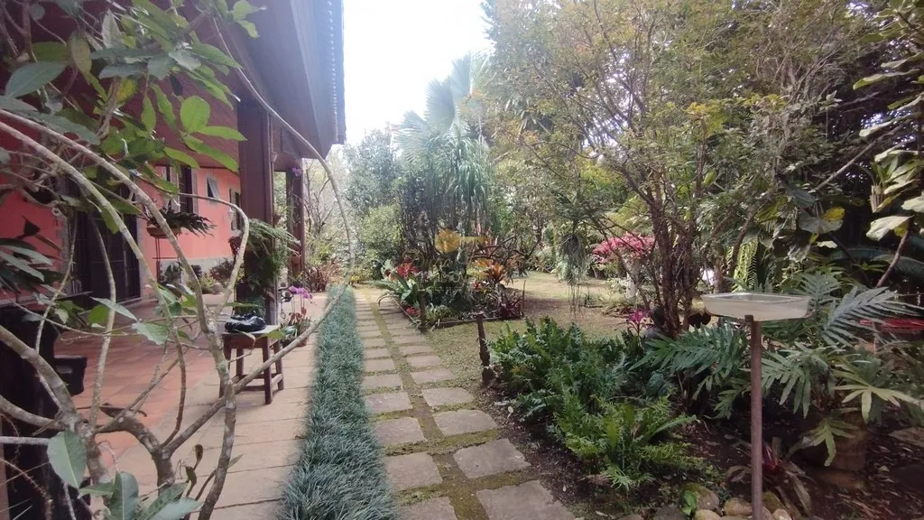 Imagem Casa em Condomínio para Venda em Teresópolis / RJ no bairro Green Valley