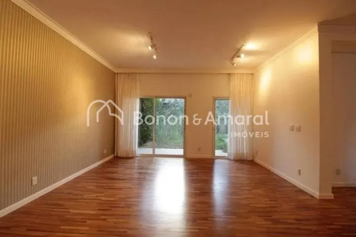 Imagem Sobrado à venda em Residencial Parque Portugal - Parque Taquaral - Campinas/SP