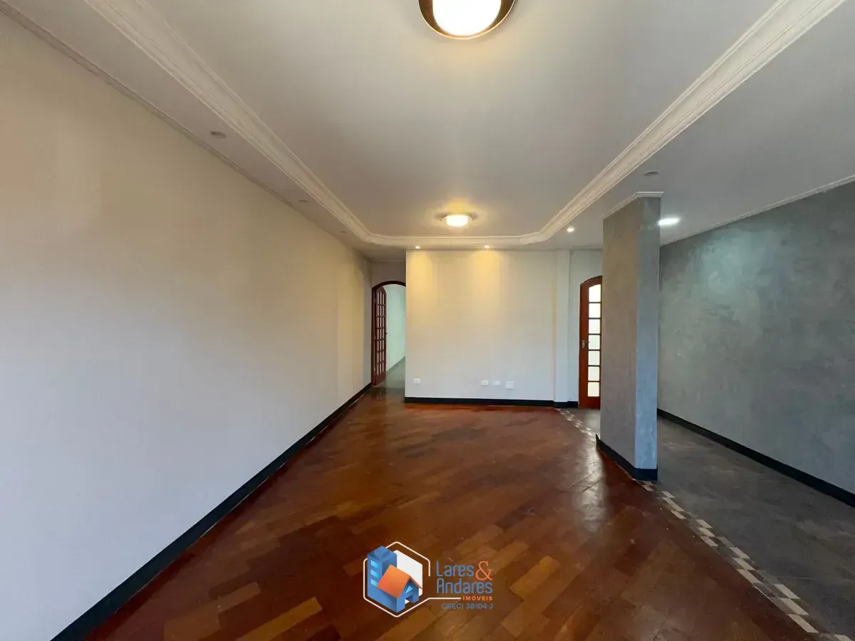 Imagem Sobrado para venda em Jardim Avelino com 3 quartos, sendo 1 suíte, 207m²