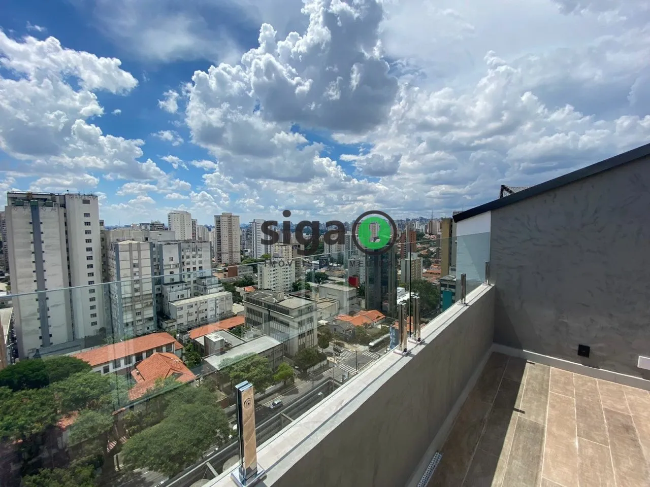 Imagem Cobertura Tríplex 2 Quartos com 2 Suítes, 1 vaga de garagem, 77m², para venda e locação