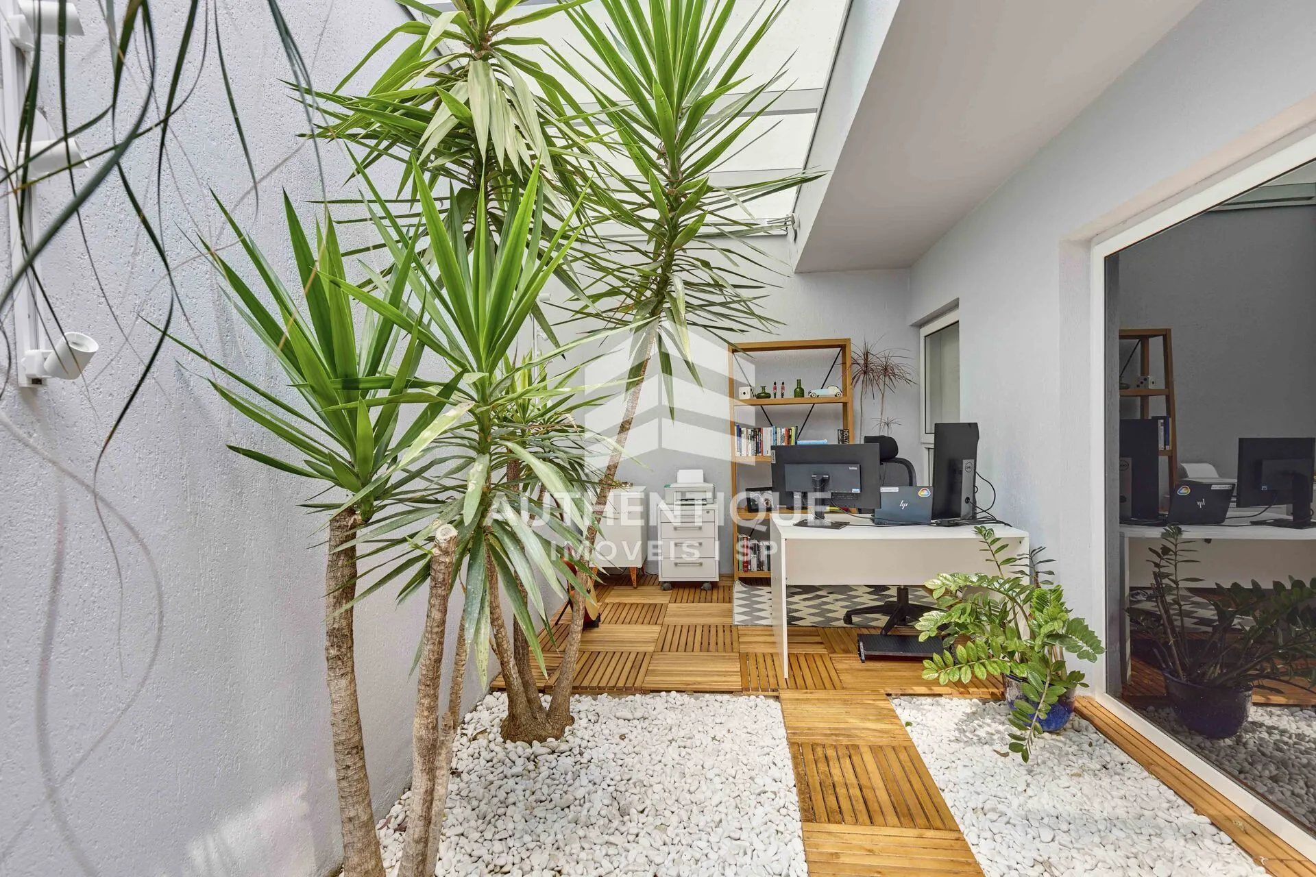 Imagem Casa Alto Padrão no bairro Jardim Marajoara à venda