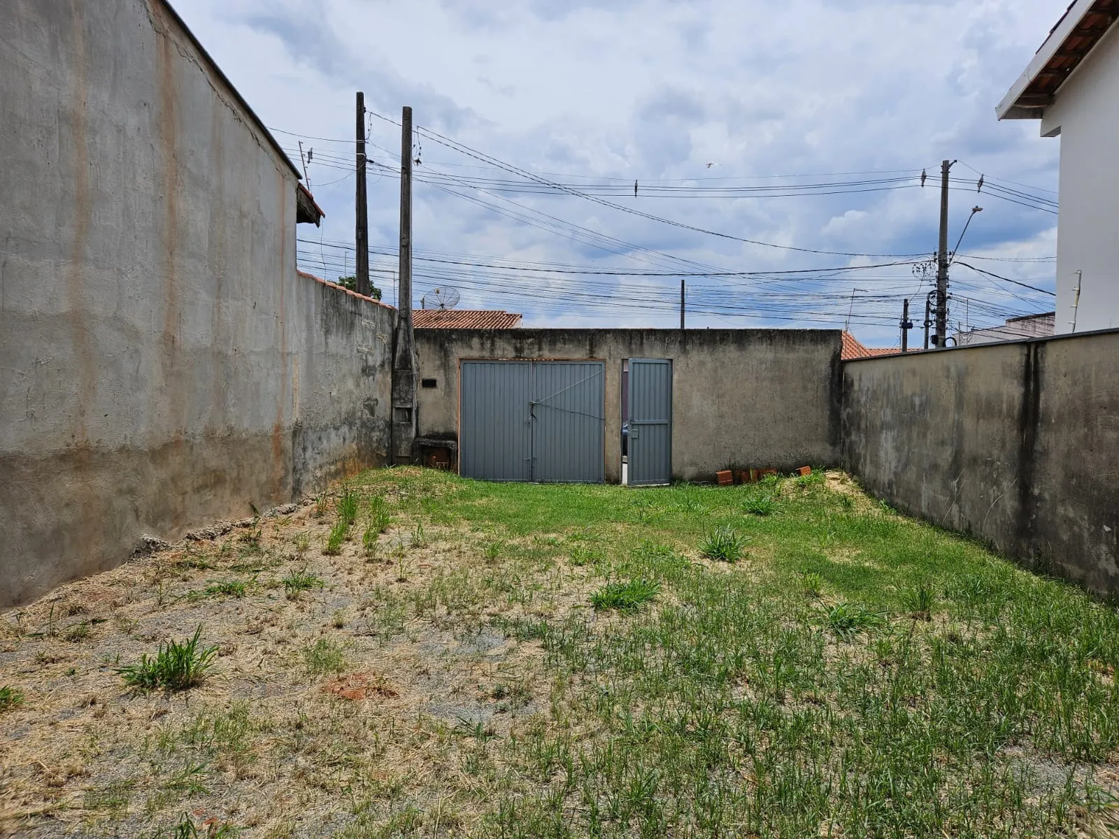 Imagem Oportunidade: Lindo Terreno no Wanel Ville 5