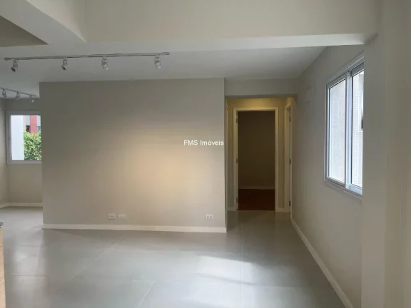 Imagem Apartamento à venda em Moema, com 2 quartos, 2 banheiros, 1 vaga de garagem, 80m² de área.