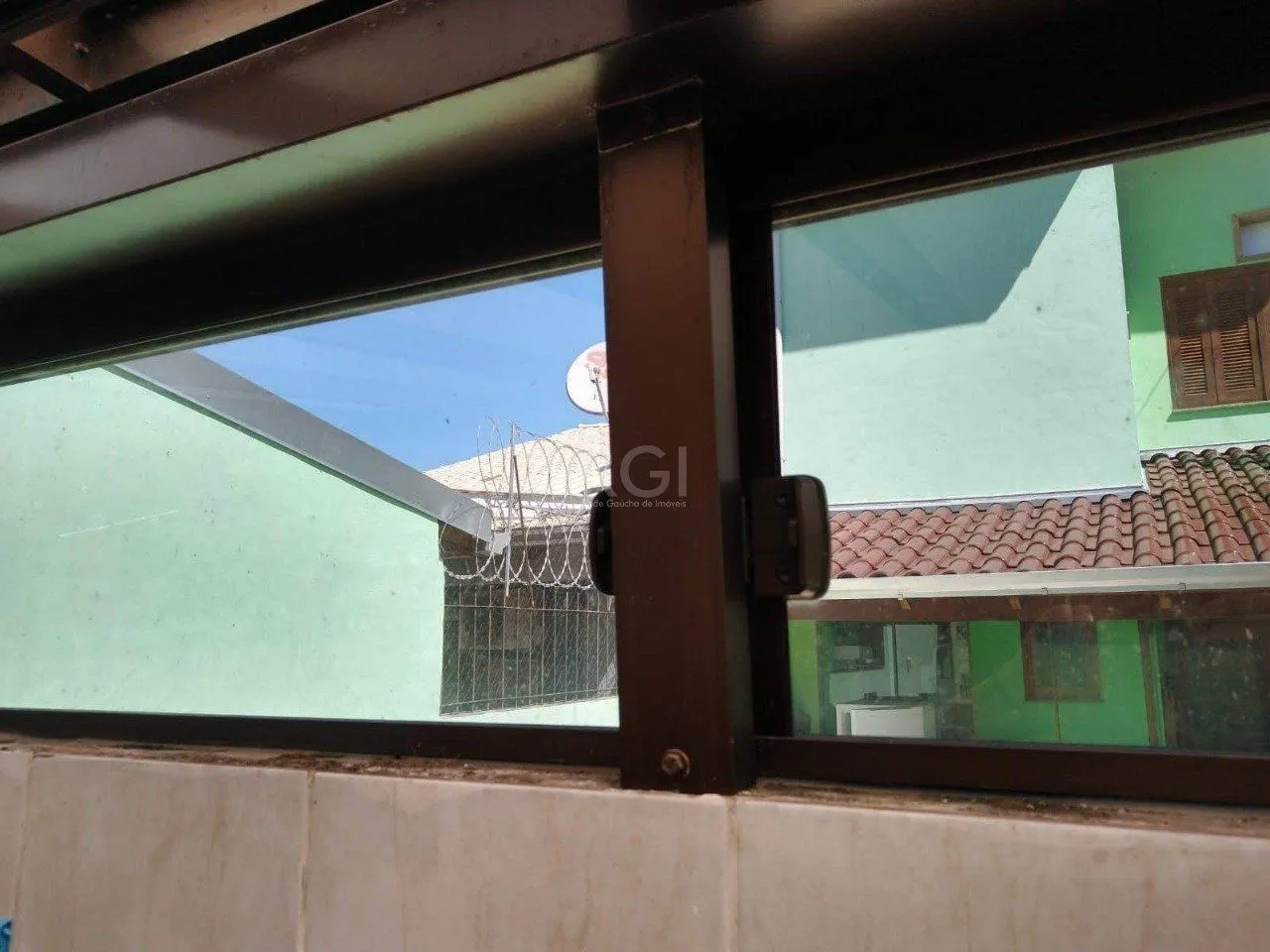 Imagem Casa, 2 dormitórios, 2 banheiros, 2 vagas de garagem, Aberta dos Morros Poa/RS