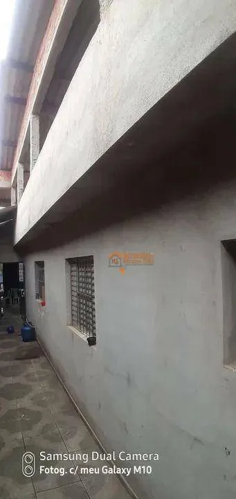 Imagem Sobrado com 4 dormitórios à venda, 125 m² por R$ 373.000,00 - Parque Santos Dumont - Guarulhos/SP