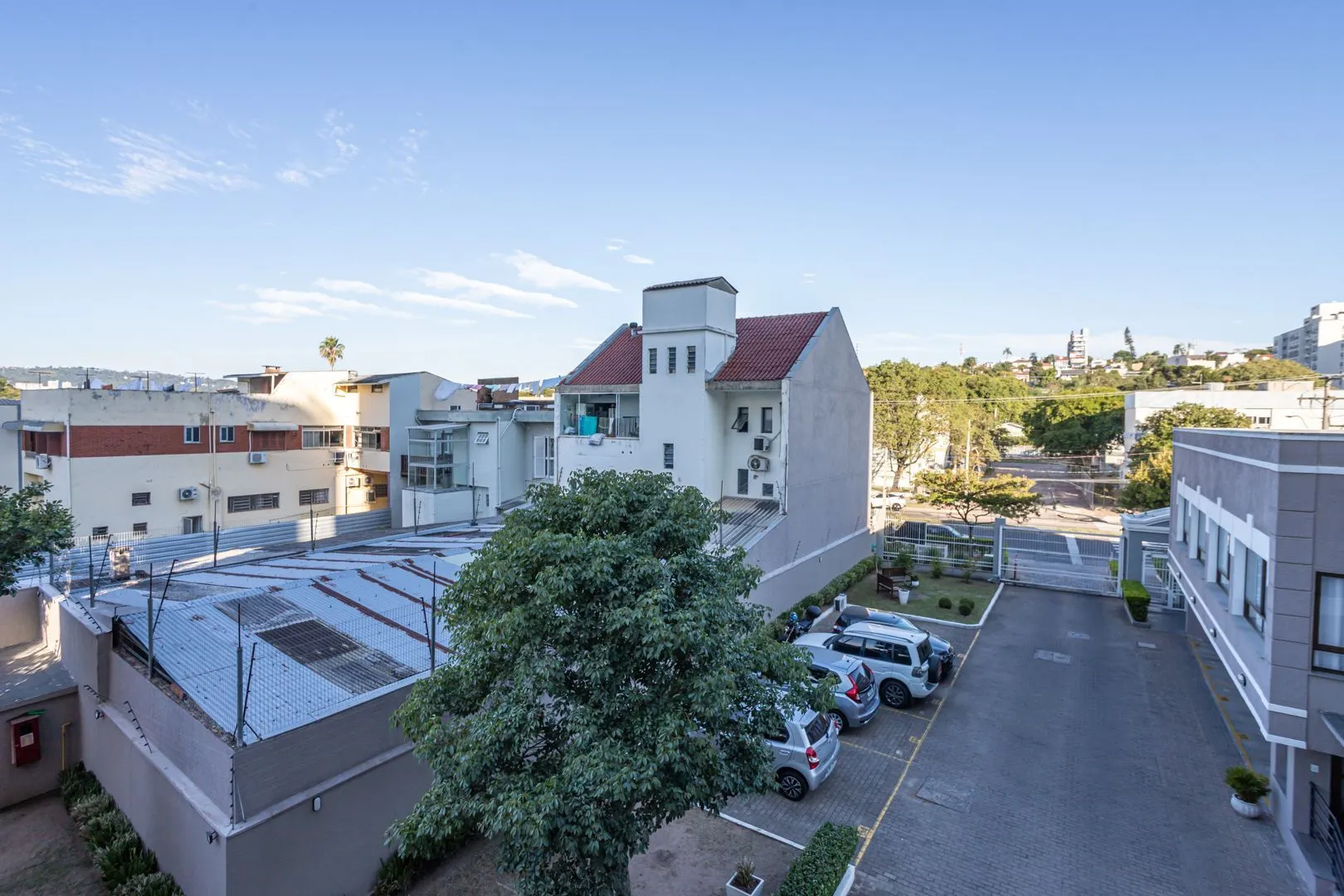 Imagem Apartamento no Cristal de 3 dormitórios , 2 vagas e infra