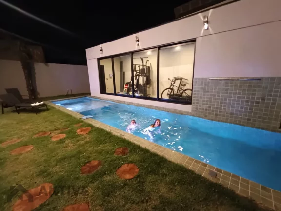 Foto do imóvel Casa de Condomínio em Granja Viana - Cotia