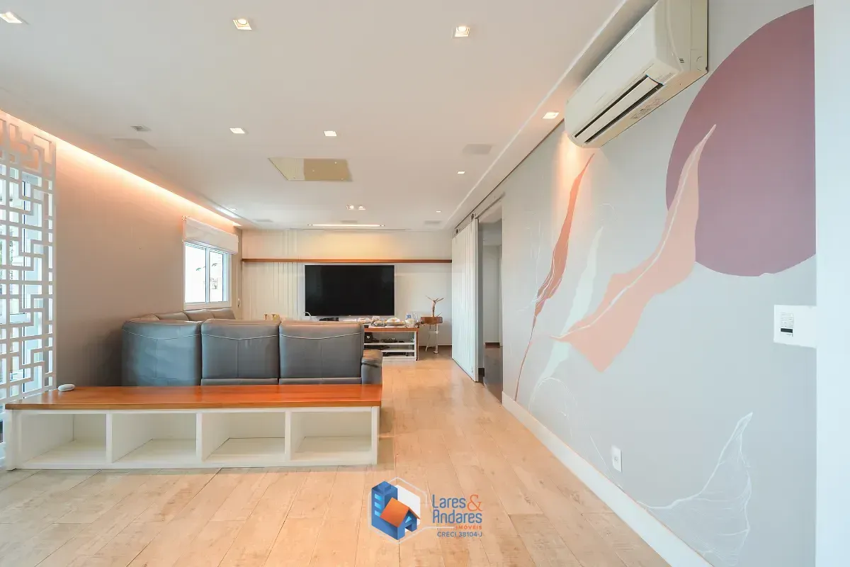 Imagem Apartamento para venda em Saúde com 3 quartos, sendo 3 suítes, 205m²