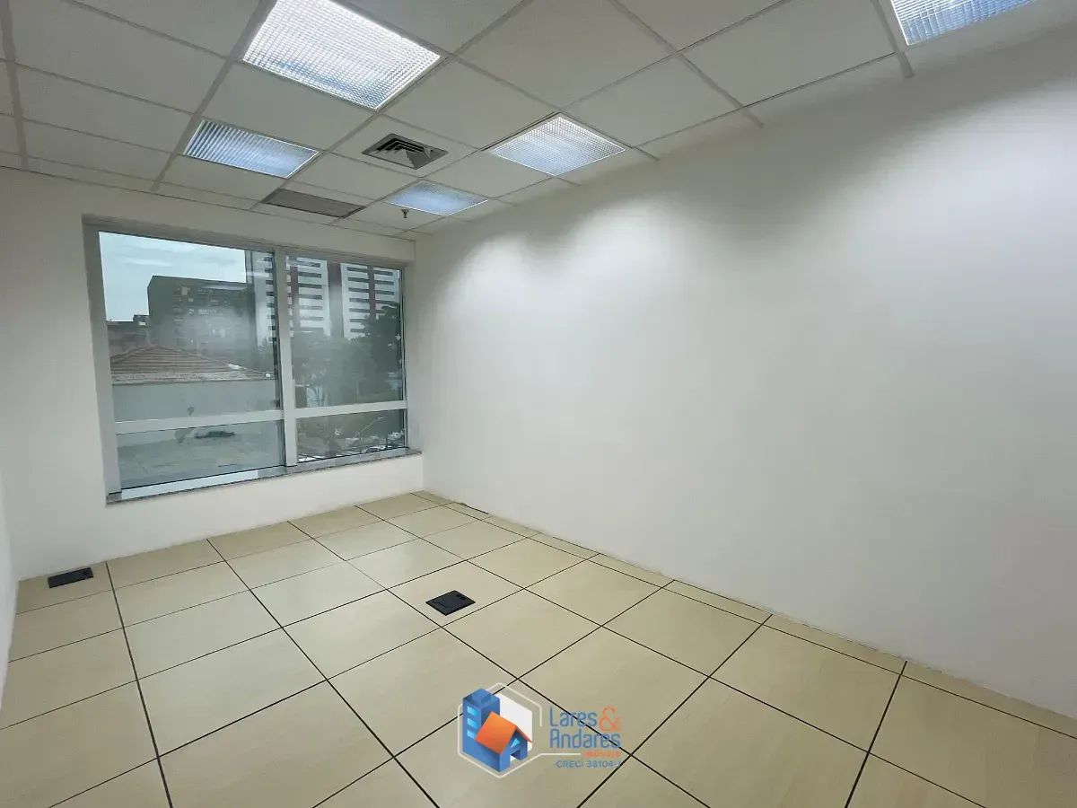Imagem Conjunto comercial para venda em Mirandópolis, 75m²