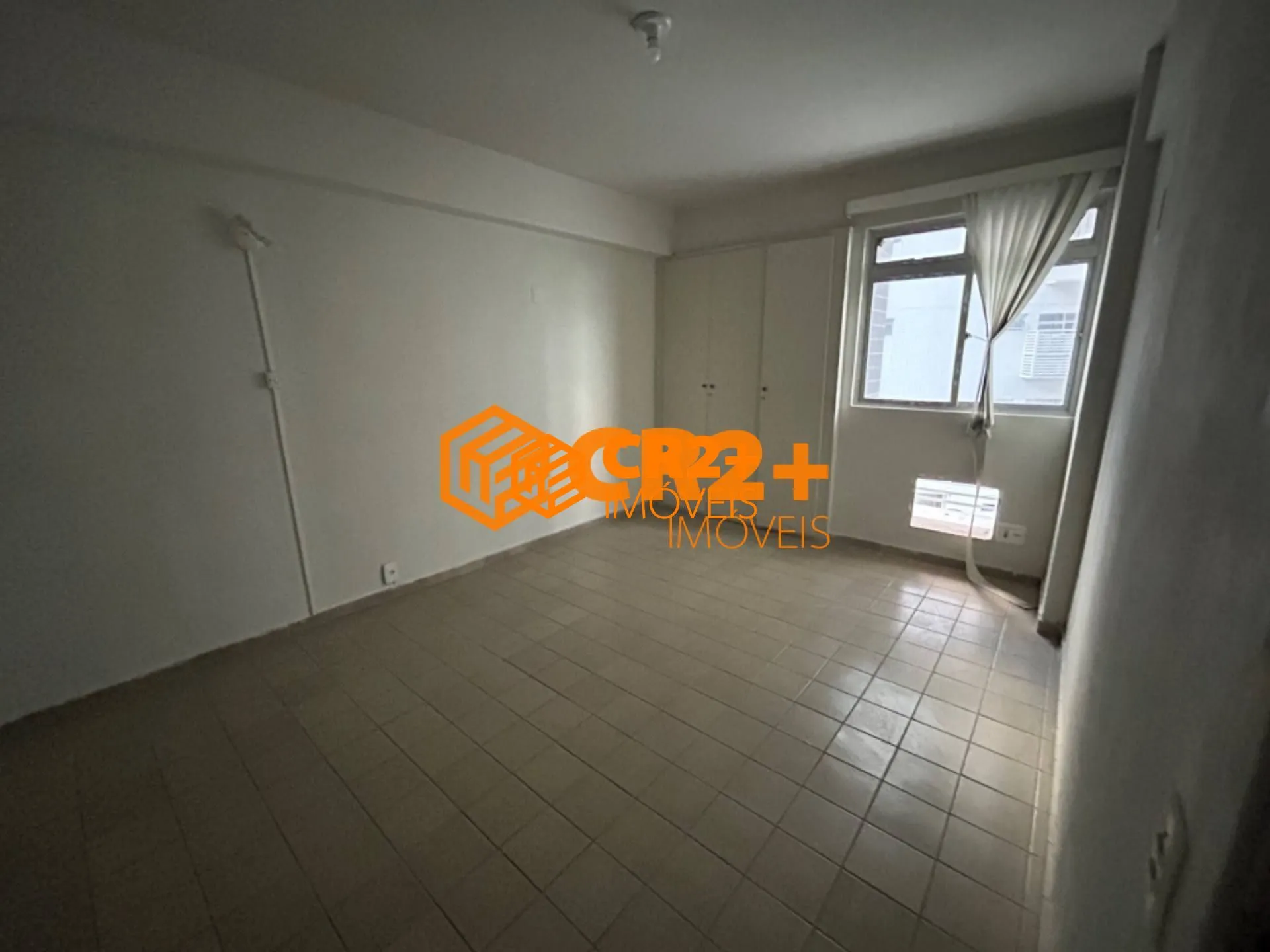 Imagem Apartamento para alugar com 04 quartos 02 suítes na AV. Boa Viagem-189m² em Reci