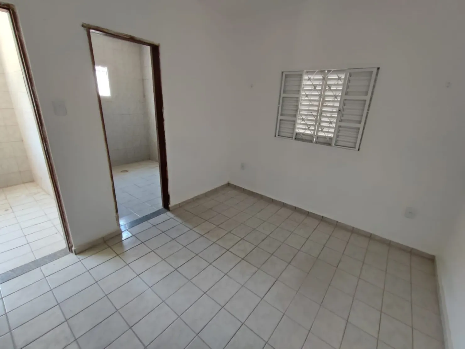 Imagem Casa à venda 3 Quartos, 2 Suites, 4 Vagas, 250M², Conjunto Residencial Araretama, Pindamonhangaba - SP