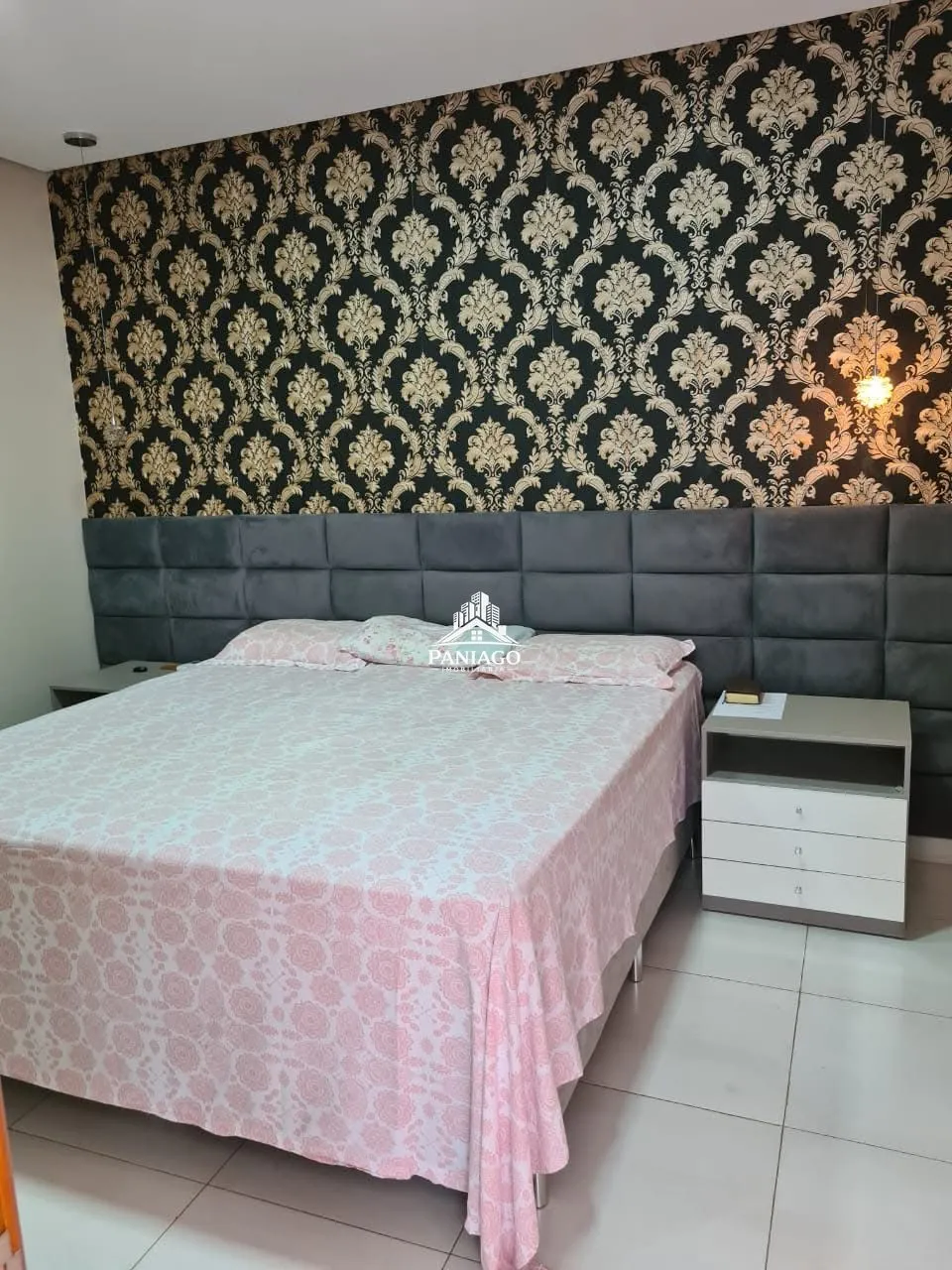 Imagem Casa com 3 Quartos, Piscina e Energia Solar à Venda no Jardim Comodoro