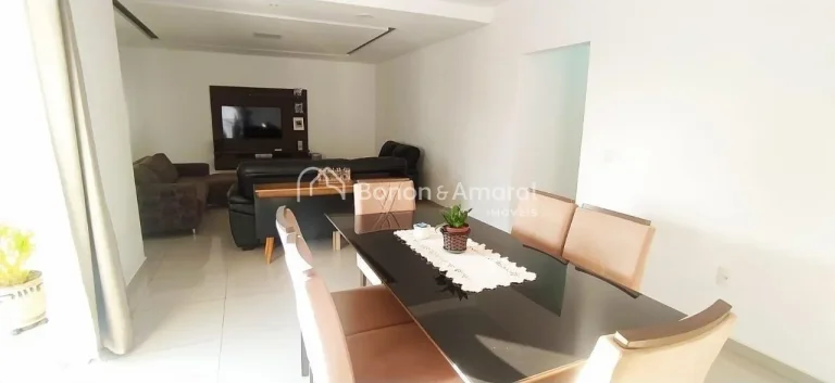 Imagem Linda casa praticamente térrea, localizada em condomínio com fácil acesso às Rodovias Anhanguera...