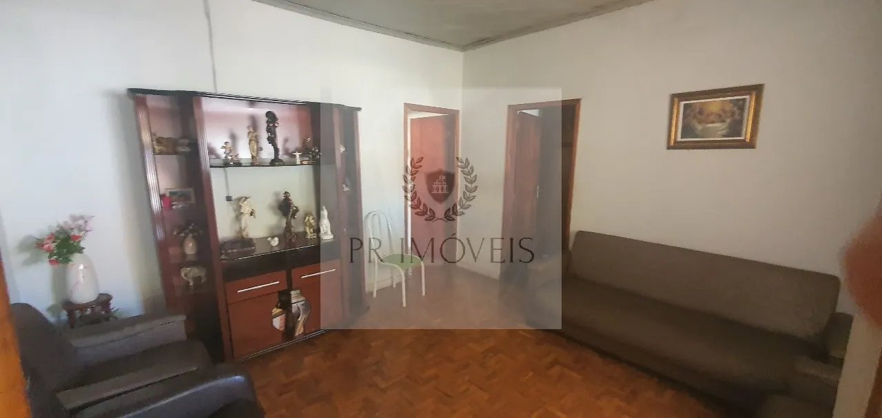 Foto do imóvel Casa à venda na Vila Santana, Araraquara-SP: 2 quartos, 2 salas, 1 banheiro, 2 vagas de garagem, 122,54 m² de área.