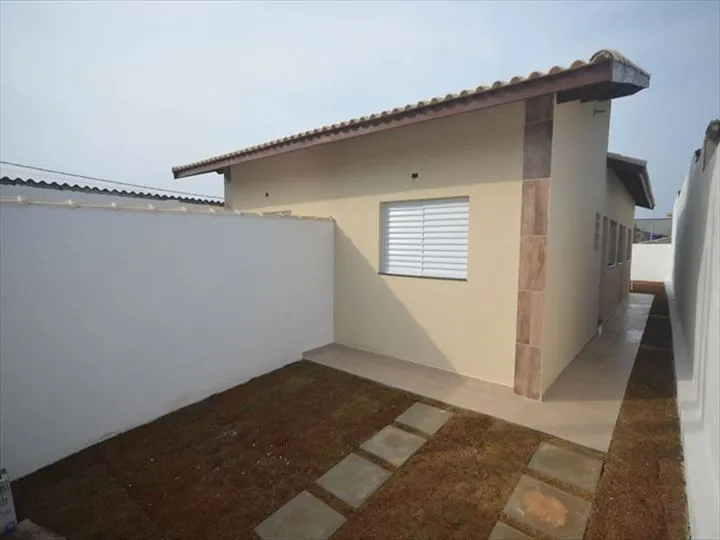 Imagem Casa com 2 Quartos à Venda, 55 m² em Itanhaém