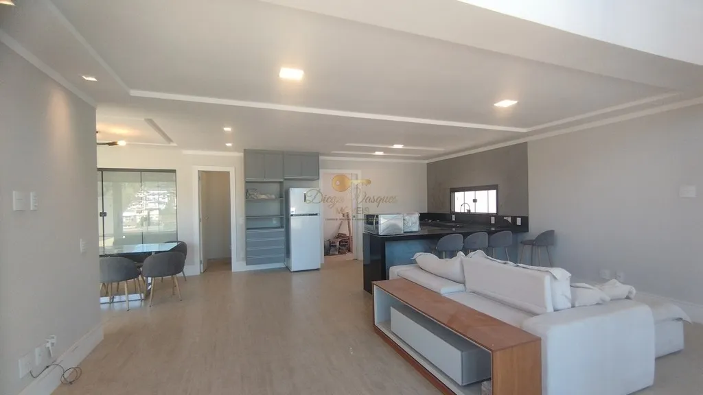 Imagem Casa em Condomínio para Venda em Teresópolis / RJ no bairro Tijuca