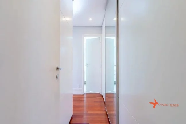 Imagem Apartamento à venda em Pinheiros, São Paulo-SP: 3 quartos, 3 suítes, 3 salas, 5 banheiros, 3 vagas, 150m. Próximo ao Hospital das Clinicas!