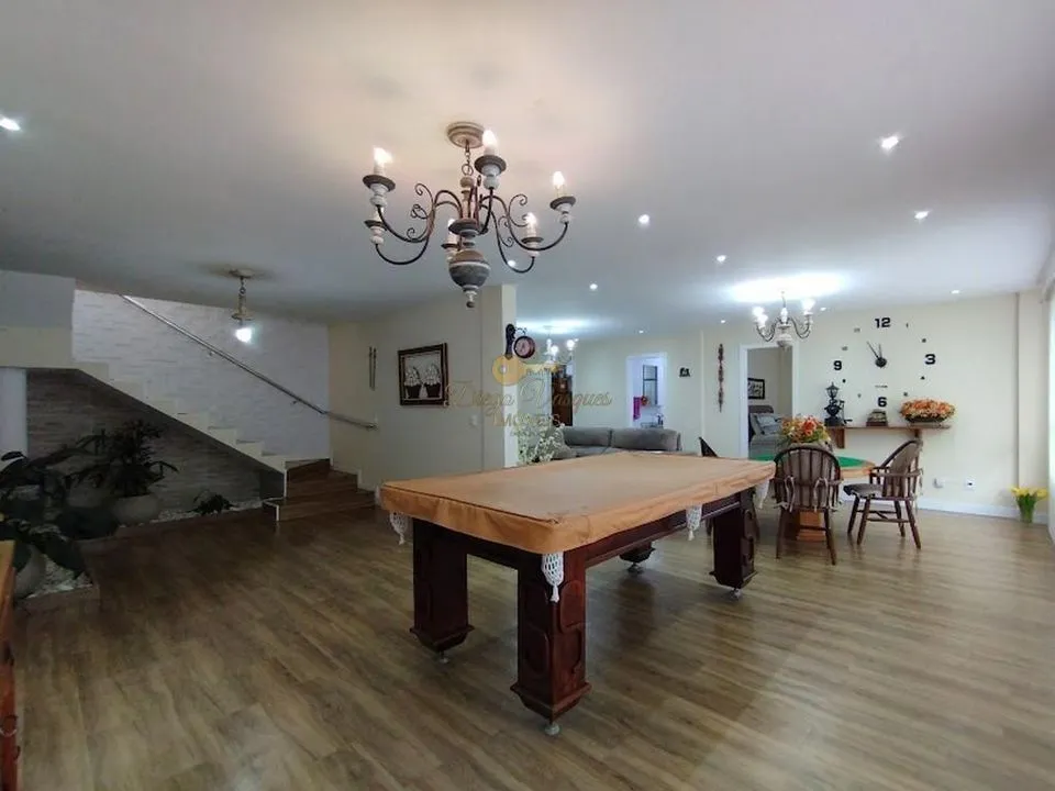 Imagem Casa em Condomínio para Venda em Teresópolis / RJ no bairro Albuquerque