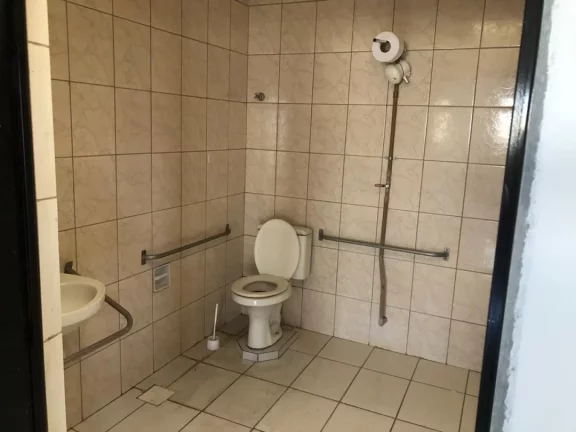 Imagem Barracão com 3 salas na Vila Engler