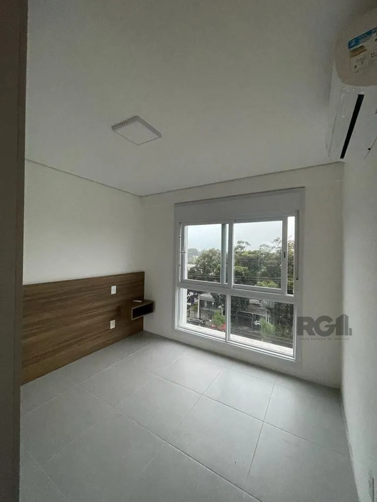 Imagem Duplex maravilhoso de frente com sacada