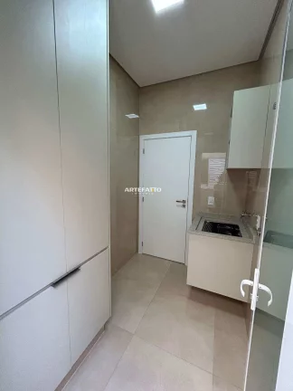Imagem Linda residência á venda com projeto moderno localizada no bairro São Joaquim.