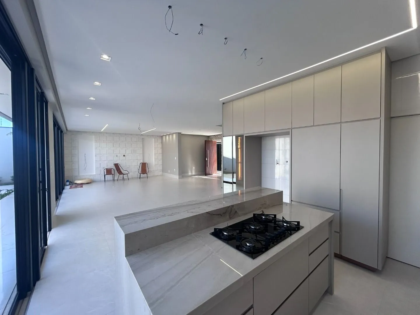 Imagem Casa com 3 dormitórios, 280 m² - venda por R$ 2.050.000 ou aluguel por R$ 7.500/mês - Campos Elíseos - Patos de Minas/MG