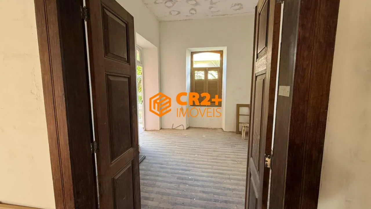Imagem Alugo Casa para o seu Comércio- Casarão Tombado e revitalizado