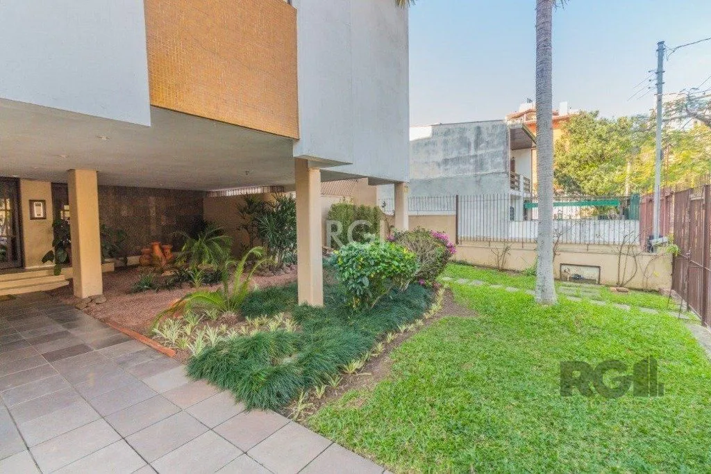 Imagem Apartamento no Petrópolis de 1 dormitório e vaga