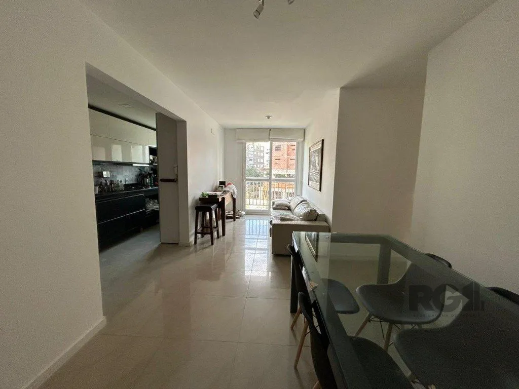Imagem 3 quartos (1 suíte), churrasqueira, sacada e 1 vaga. Infra completa.