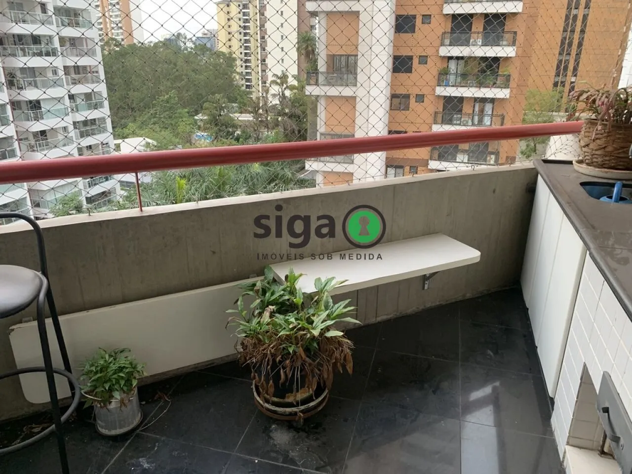 Imagem VENDE na Vila Andrade (Região do Morumbi) Apartamento com 3 quartos suítes e 4 Vagas + Depósito
