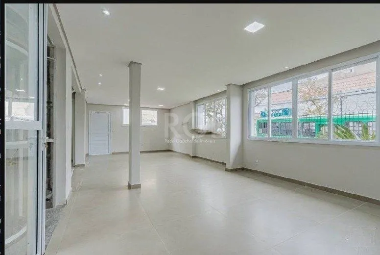 Imagem Casa para Venda - 220m², 3 dormitórios, sendo 2 suites, 2 vagas - Partenon