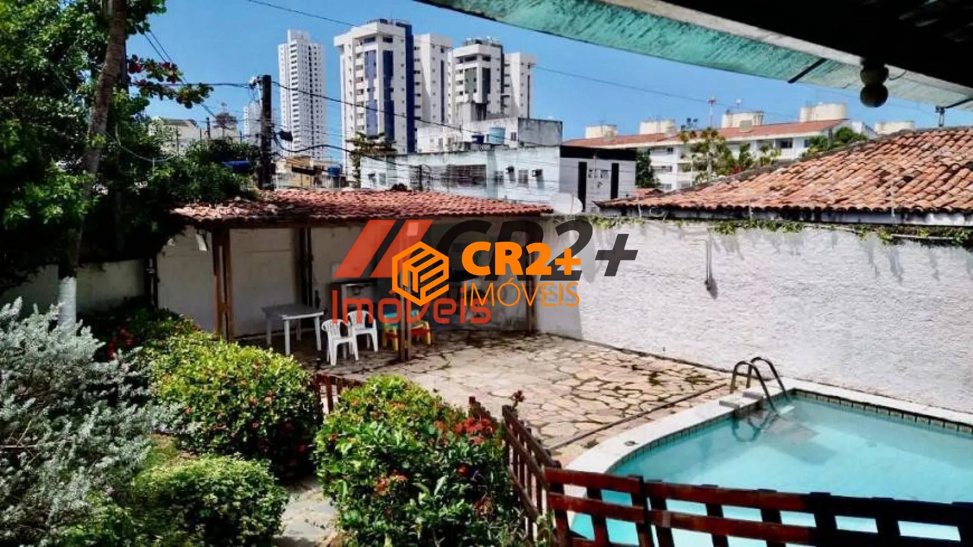 Imagem Casa a Venda com 450m² e 4 Quartos, 3 suítes + Dce e piscina em Candeias - Jaboa