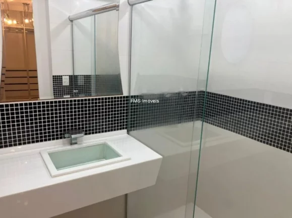 Imagem Apartamento em Moema 3 suítes, 3 banheiros, 3 vagas de garagem.