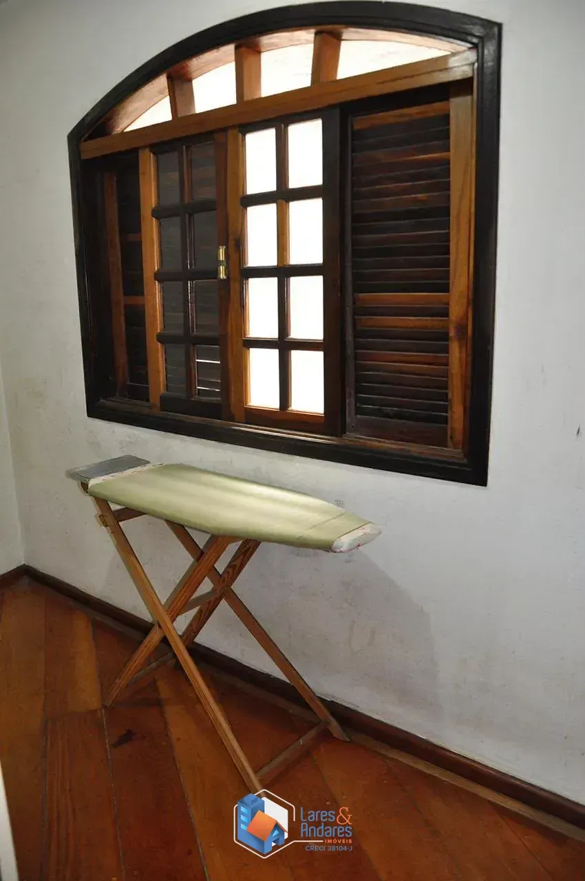 Imagem Sobrado para venda em Vila Bandeirantes com 3 quartos, 131m²