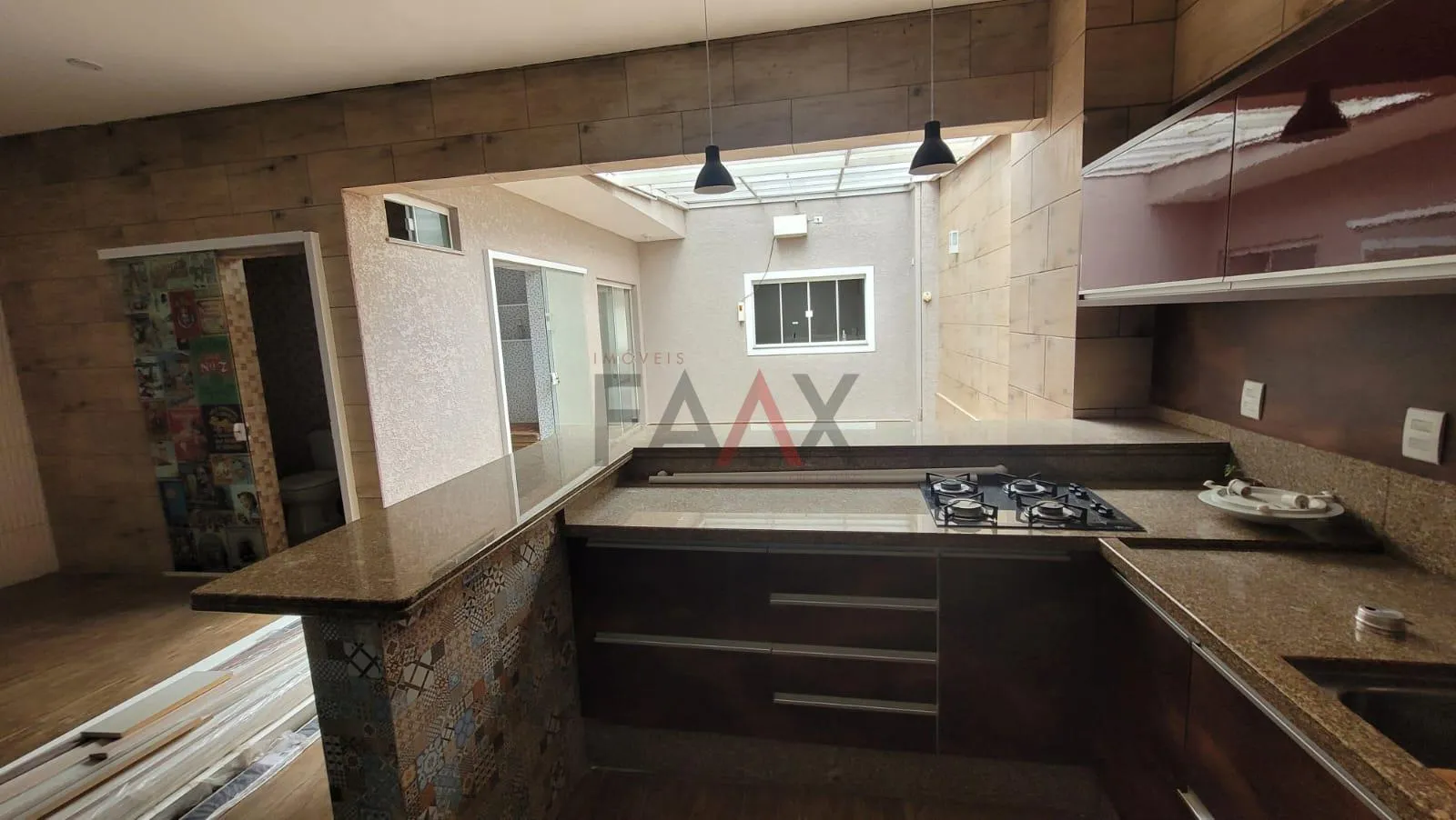 Imagem Sobrado com 3 dormitórios á venda,300.00 m², Alto da XV, GUARAPUAVA - PR