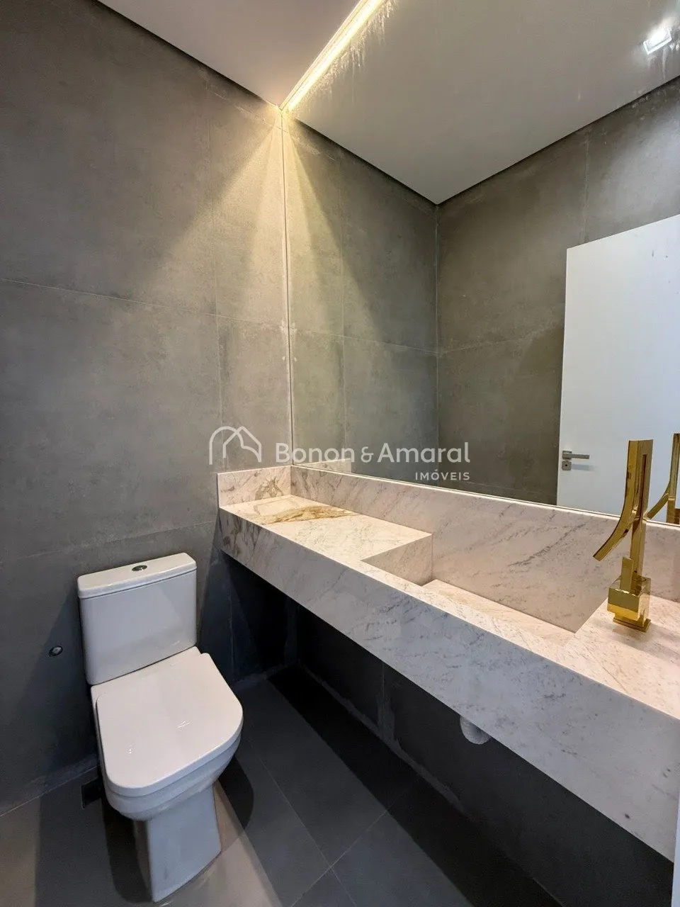 Imagem Casa Térrea à venda com 03 quartos por R$ 2.170.000,00 no Condomínio Santorini bairro Parque Brasil 500, em Paulínia