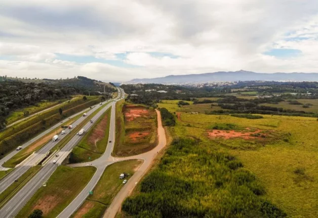 Imagem Incrível Área Industrial Frente Rodovia 519.000 m²!