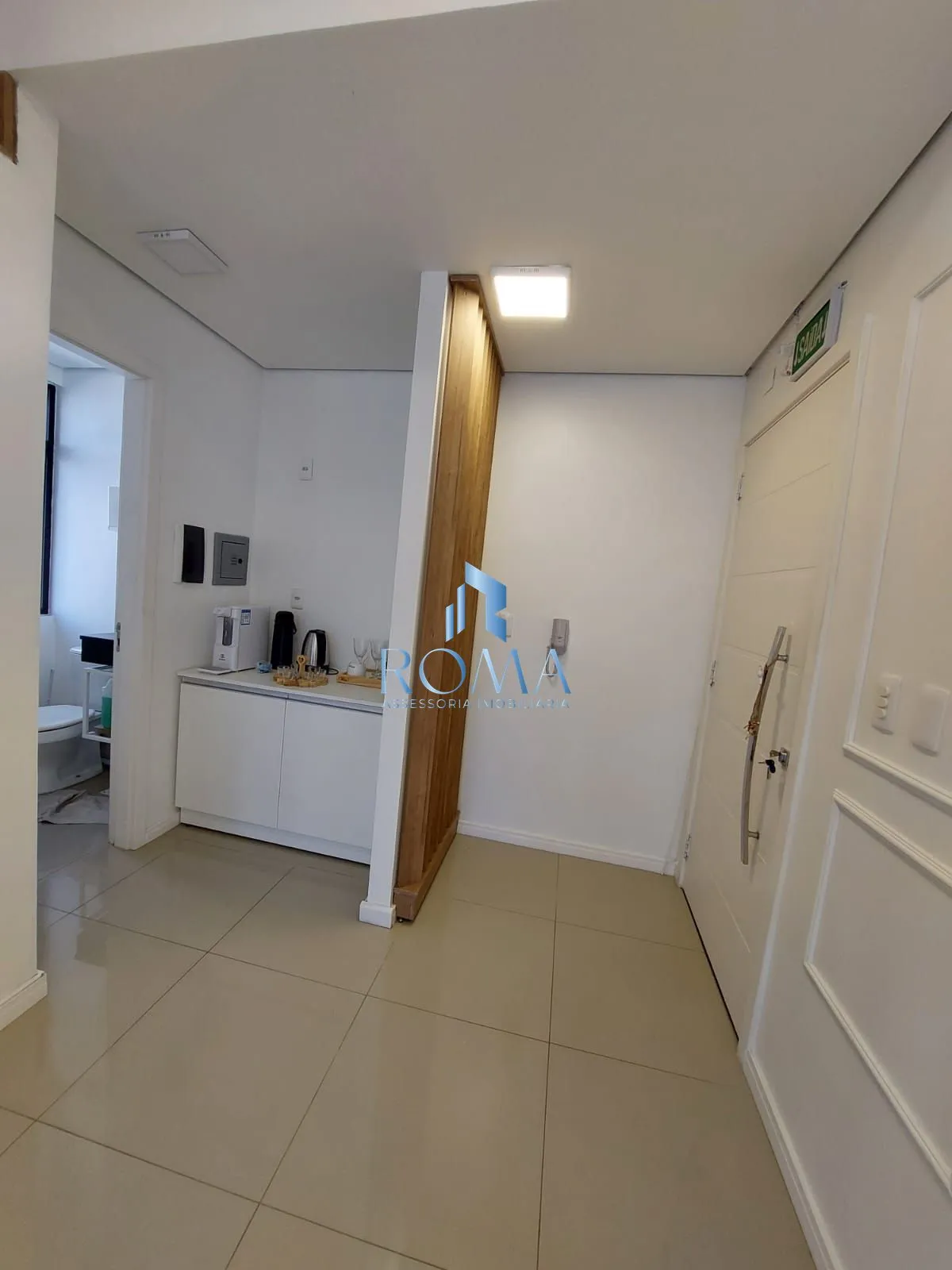 Imagem Sala Comercial 1 dormitórios à venda Nossa Senhora das Dores Santa Maria/RS