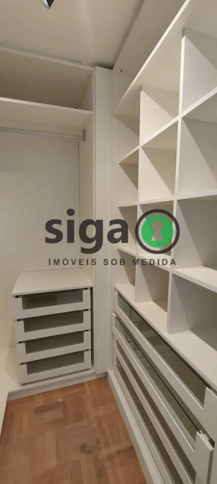 Imagem Apartamento reformado para venda em Vila Nova Conceição - 3 quartos (3 suítes), 1 vaga