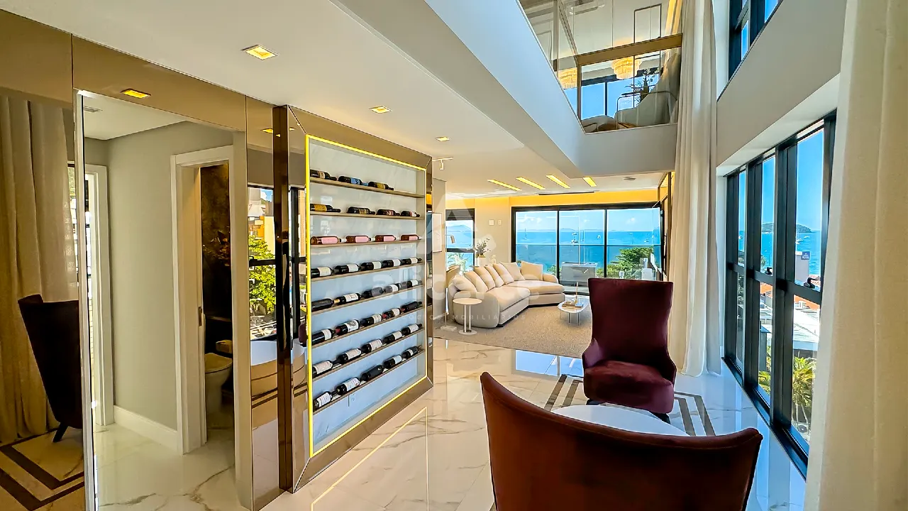 Imagem Apartamento Duplex à venda com 4 quartos 4 suítes, 244,33m² em Jurerê Florianópolis