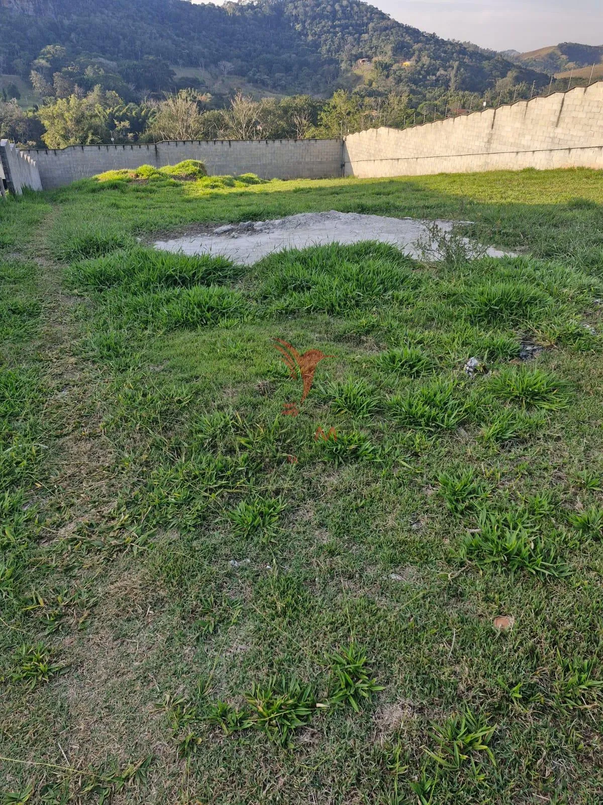 Imagem TE24114 - TERRENO À VENDA NO CONDOMÍNIO RESIDENCIAL SANTA BÁRBARA