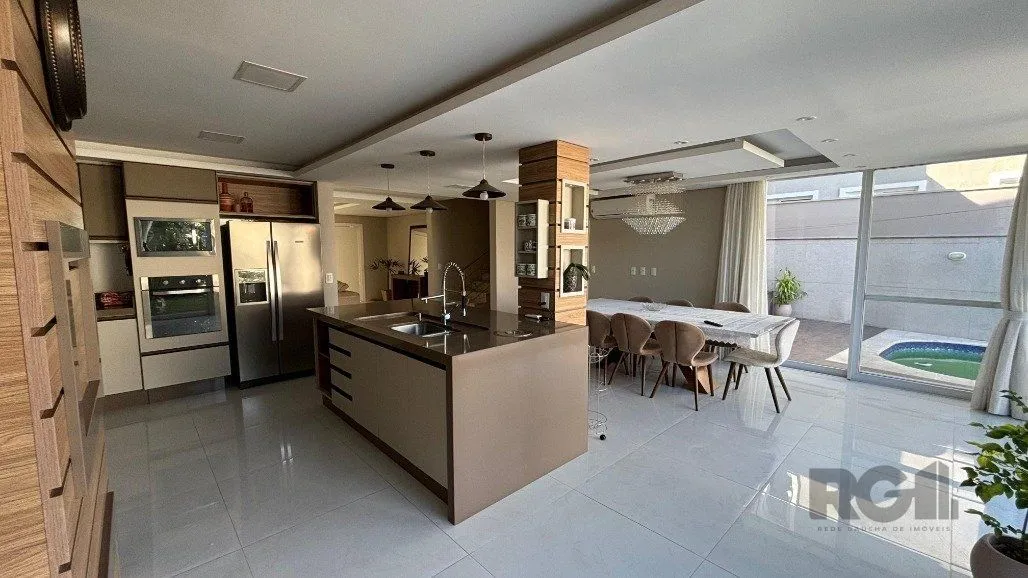 Imagem Casa de Condomínio em Hípica