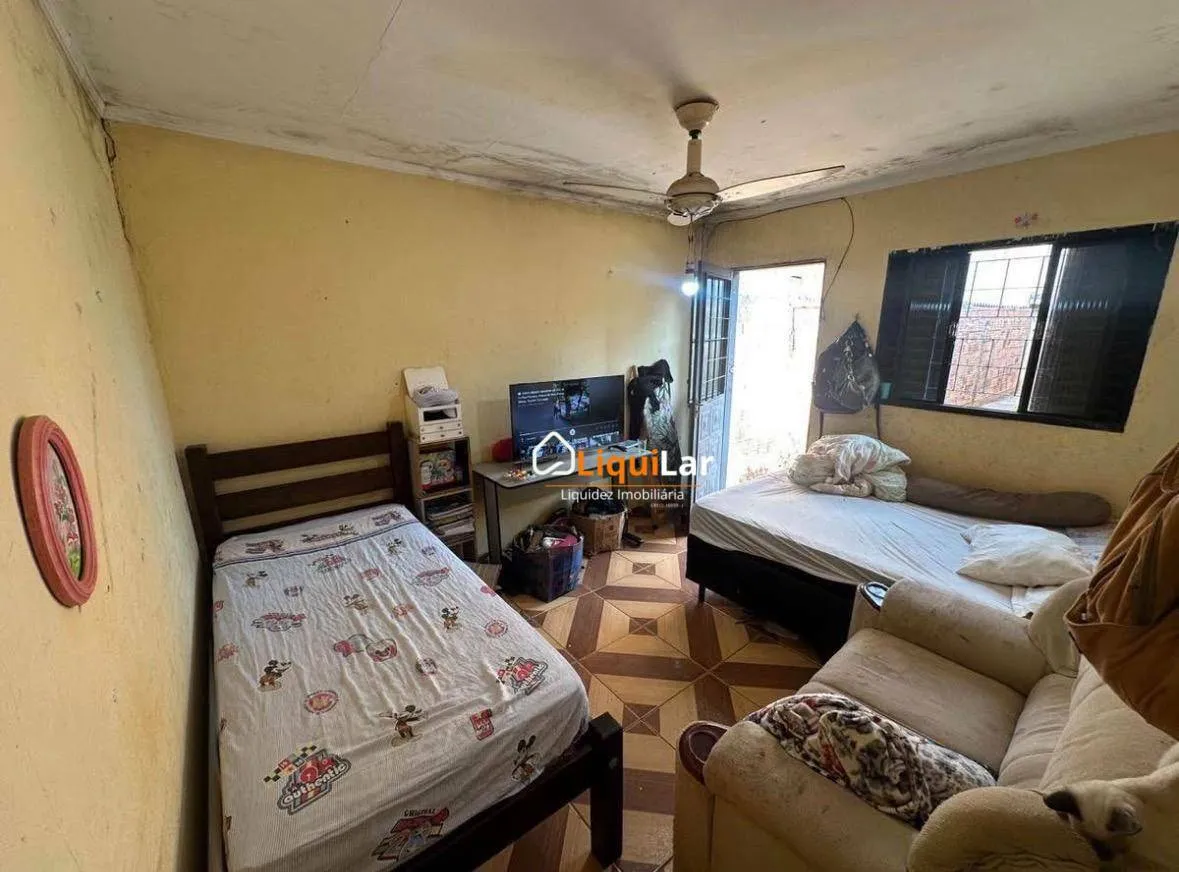 Imagem Casa com Edícula no Tiradentes - Excelente Oportunidade