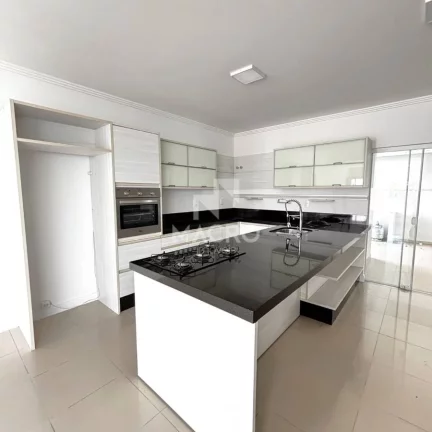 Imagem Casa semi mobiliada | Amizade | 3 quartos (1 suíte) | 200m²