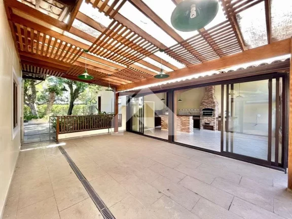Imagem Casa de Condomínio em Parque Primavera - Carapicuíba