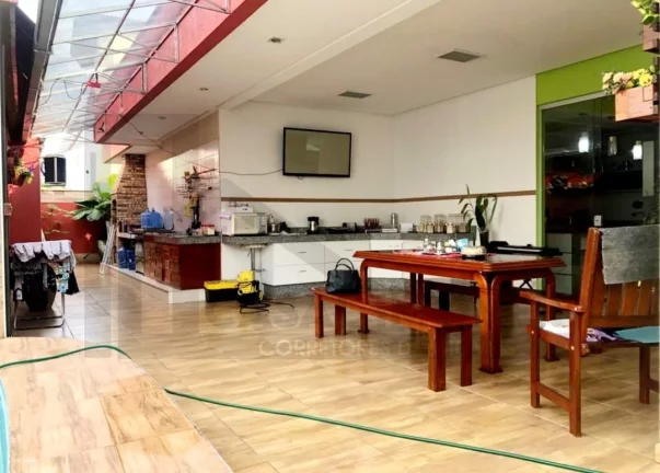 Imagem CASAL IMÓVEIS VENDE CASA TERREA MONTENEGRO BOULEVARD 3 SUÍTES