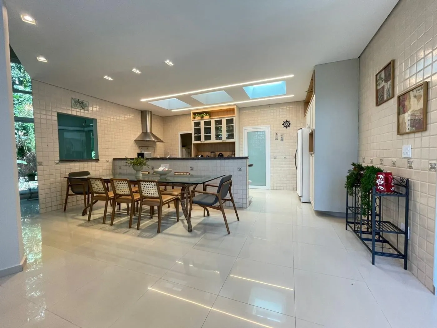 Imagem Casa para Venda em Bertioga, Riviera, 5 dormitórios, 5 suítes, 7 banheiros, 3 vagas