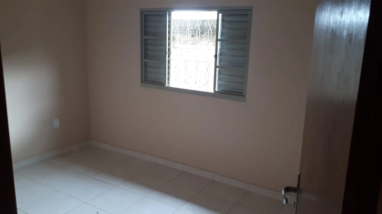 Imagem Casa à venda 2 Quartos, 2 Vagas, 210M², Vila São João, Pindamonhangaba - SP